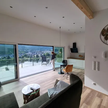 Mv Roemervilla, Lofts & Penthouses Mit Traumhaftem Moselpanoramablick Und Sauna Treis-Karden Exterior photo